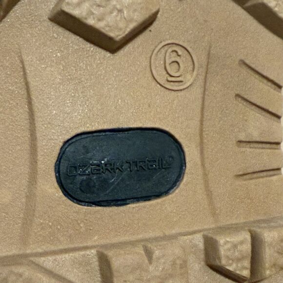 Boots!! Ozark Trail Ladies Boot Black Brown Size 6 Used - Picture 6 of 8